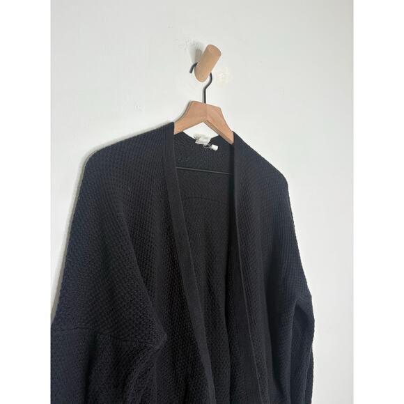 Gap Black Textured V Back Cardigan Sweater Large Chunky Knit Minimalist - Picture 3 of 9